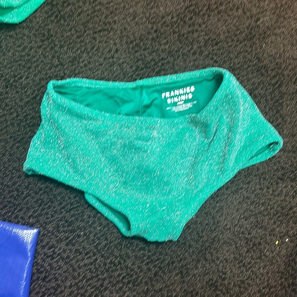Frankie’s bikini set! Cover up both size L. Bikini top L and bottoms size M - Picture 11 of 12